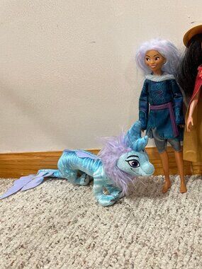 Disney Raya Doll Set